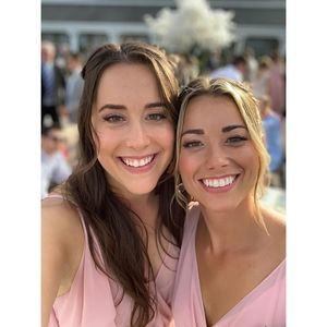 Meet your Posher, Cari